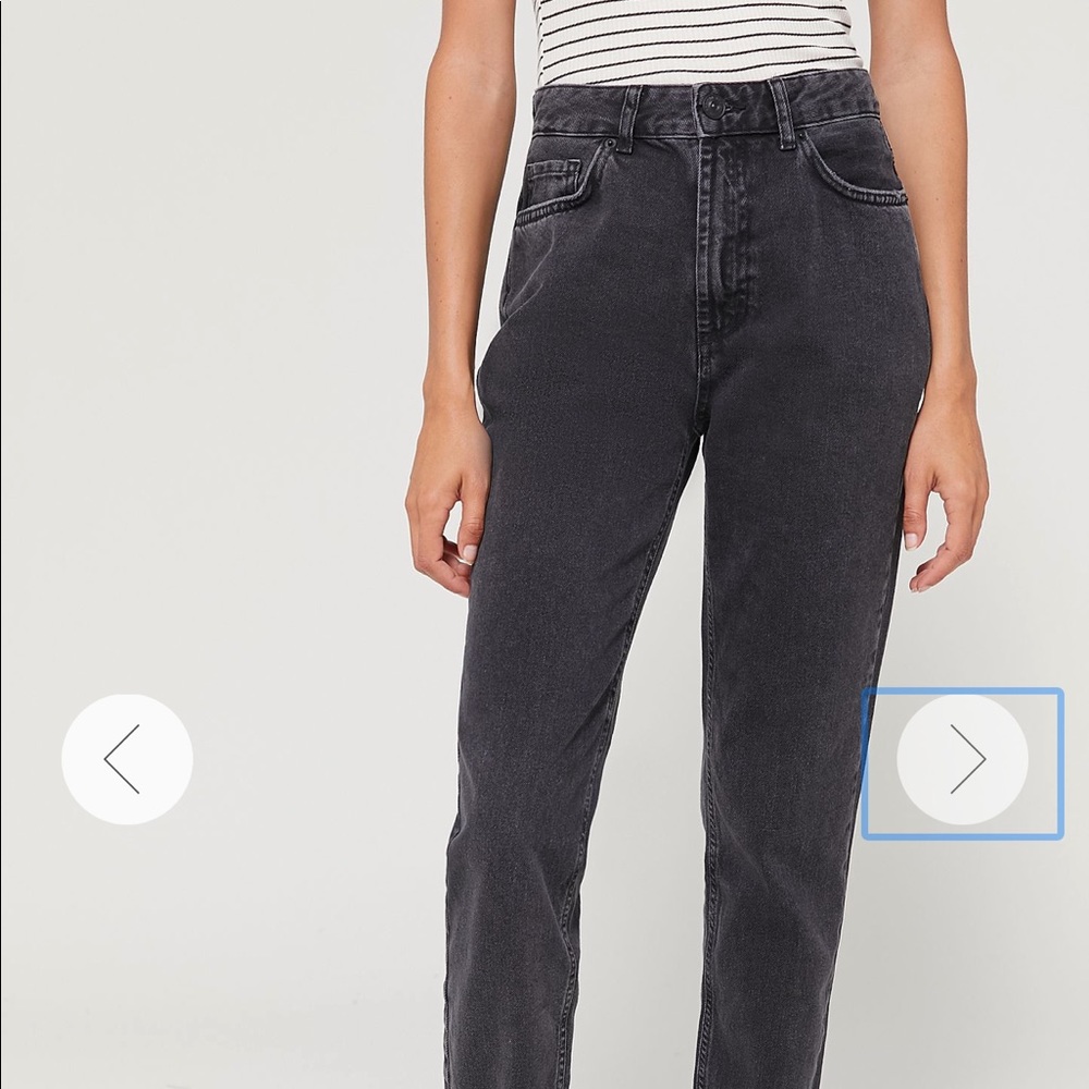 Black BDG high waisted mom jeans. - Picture 3 of 3